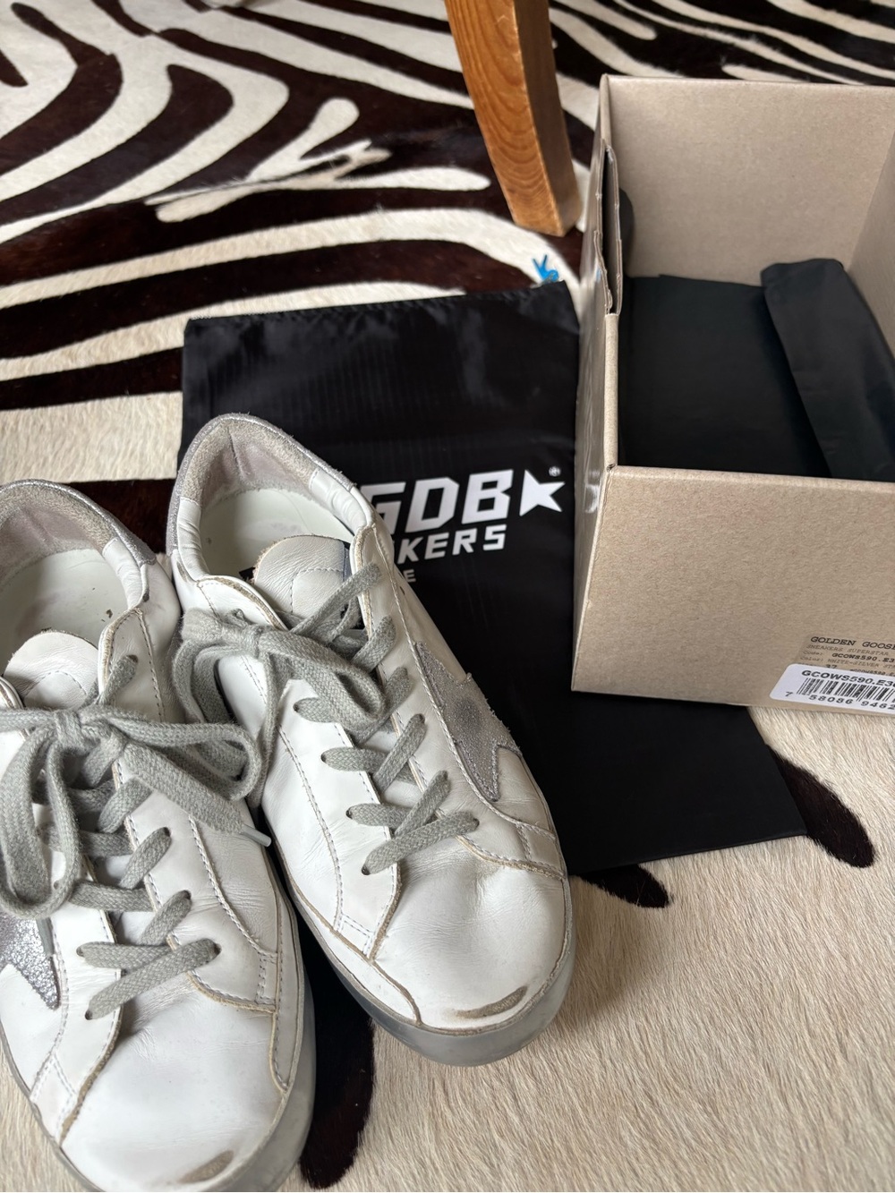 Golden Goose White Sneakers with Silver Star - Picture 2 of 12